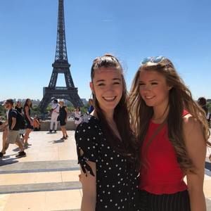 Meet your Posher, Caitlin